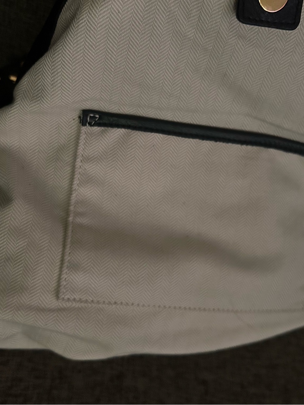 Aimee Large Lennon Shoulder Bag - Picture 14 of 15